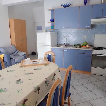 Seline/paklenica Riviera 6825 Apartmán